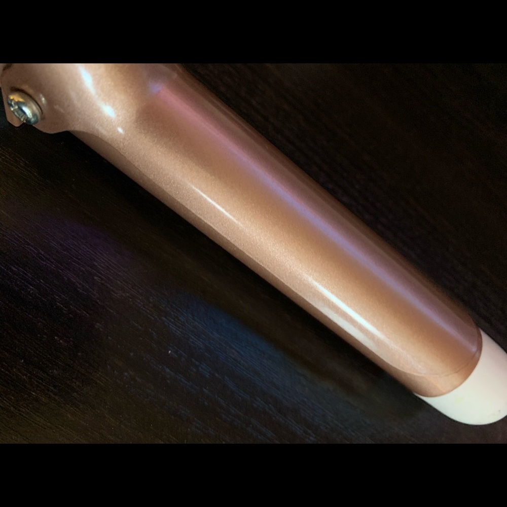 Curling Iron - Picture 3 of 3